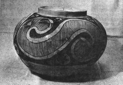 Pottery kiva jar