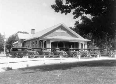 Utah Parks Company buses lined up at Cedar City depot