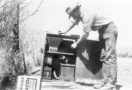 Leonard Heaton with 'rainmaker machine'